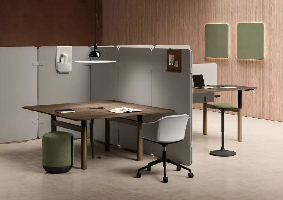 Nuvola fixed height collaborative table