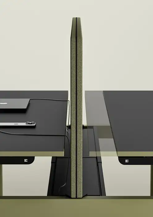 Nuvola central desk divider in fabric