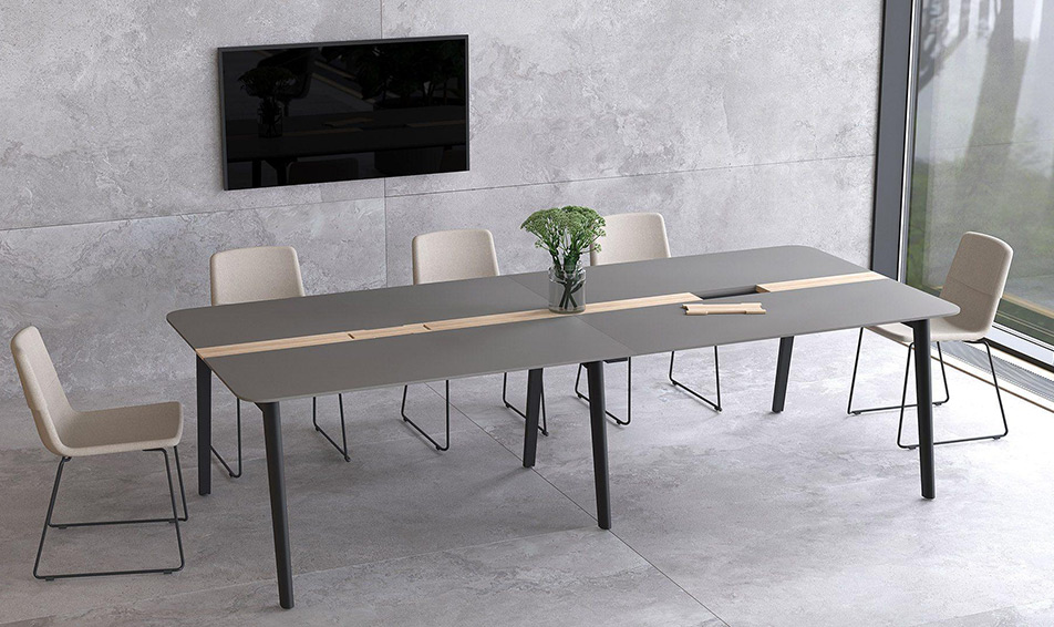 Nova Wood table