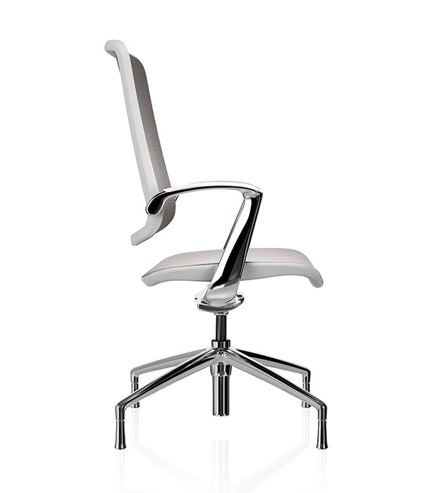 Trinetic chair on glides